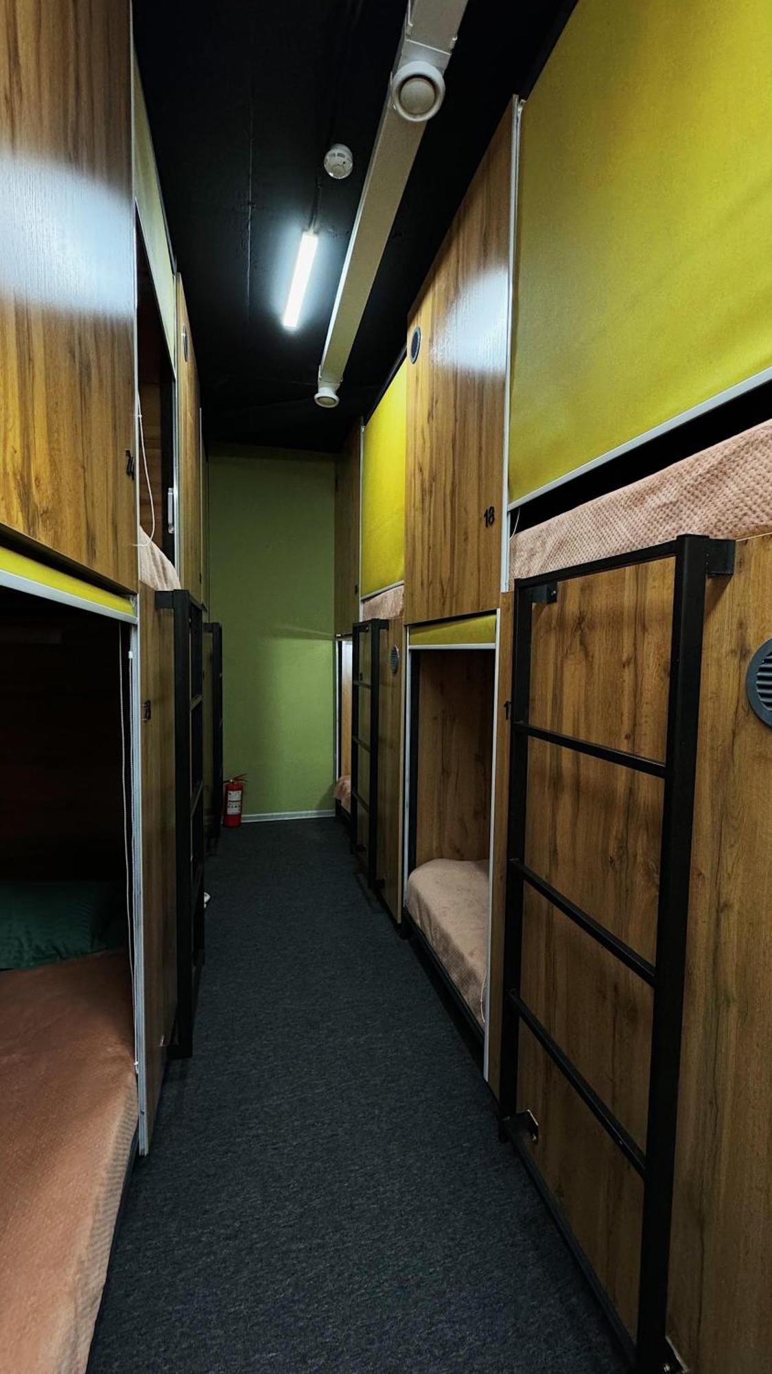 Hostel Kochevnik Capsule Hotel Ałma Ata Zewnętrze zdjęcie
