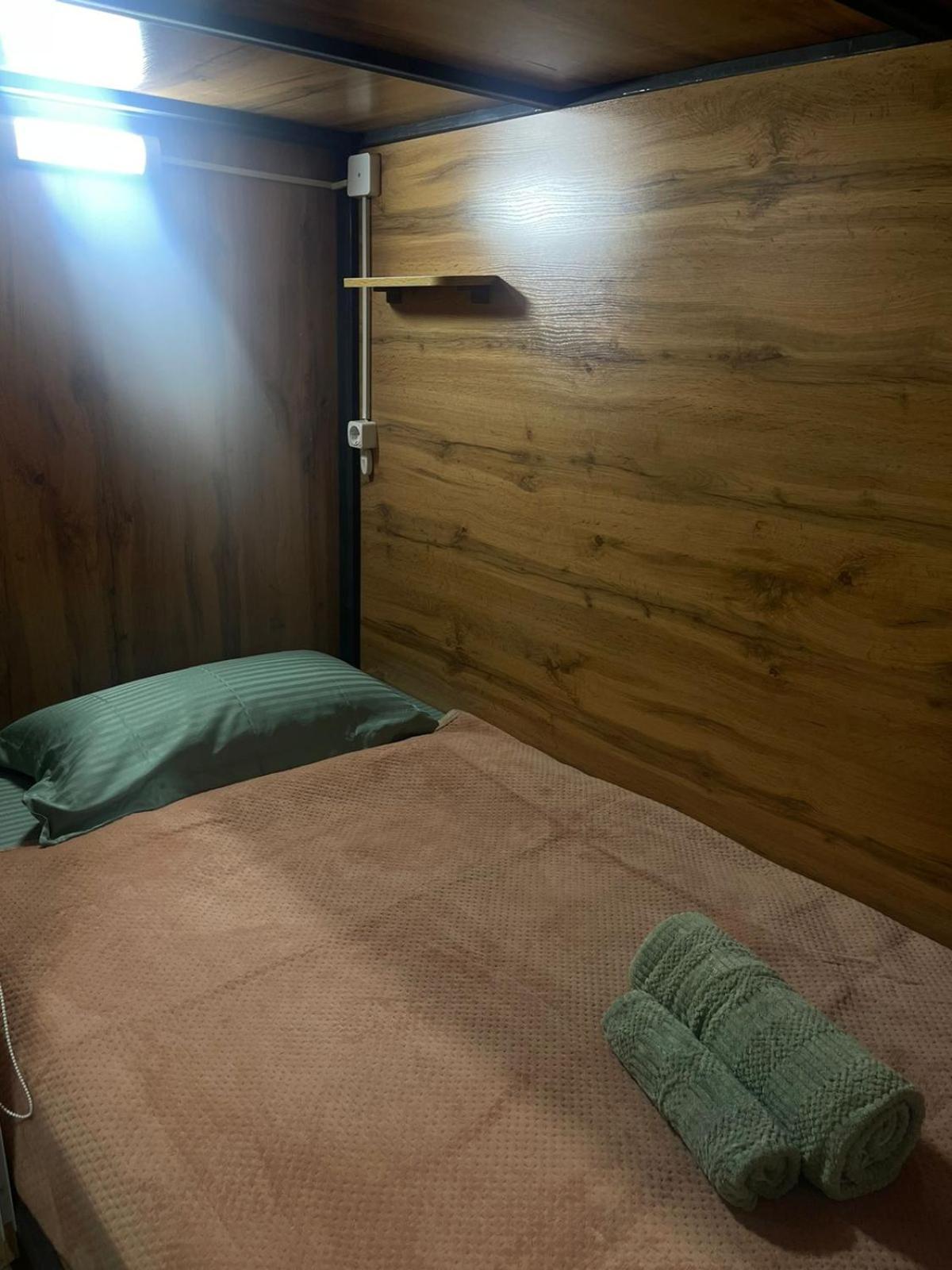 Hostel Kochevnik Capsule Hotel Ałma Ata Zewnętrze zdjęcie