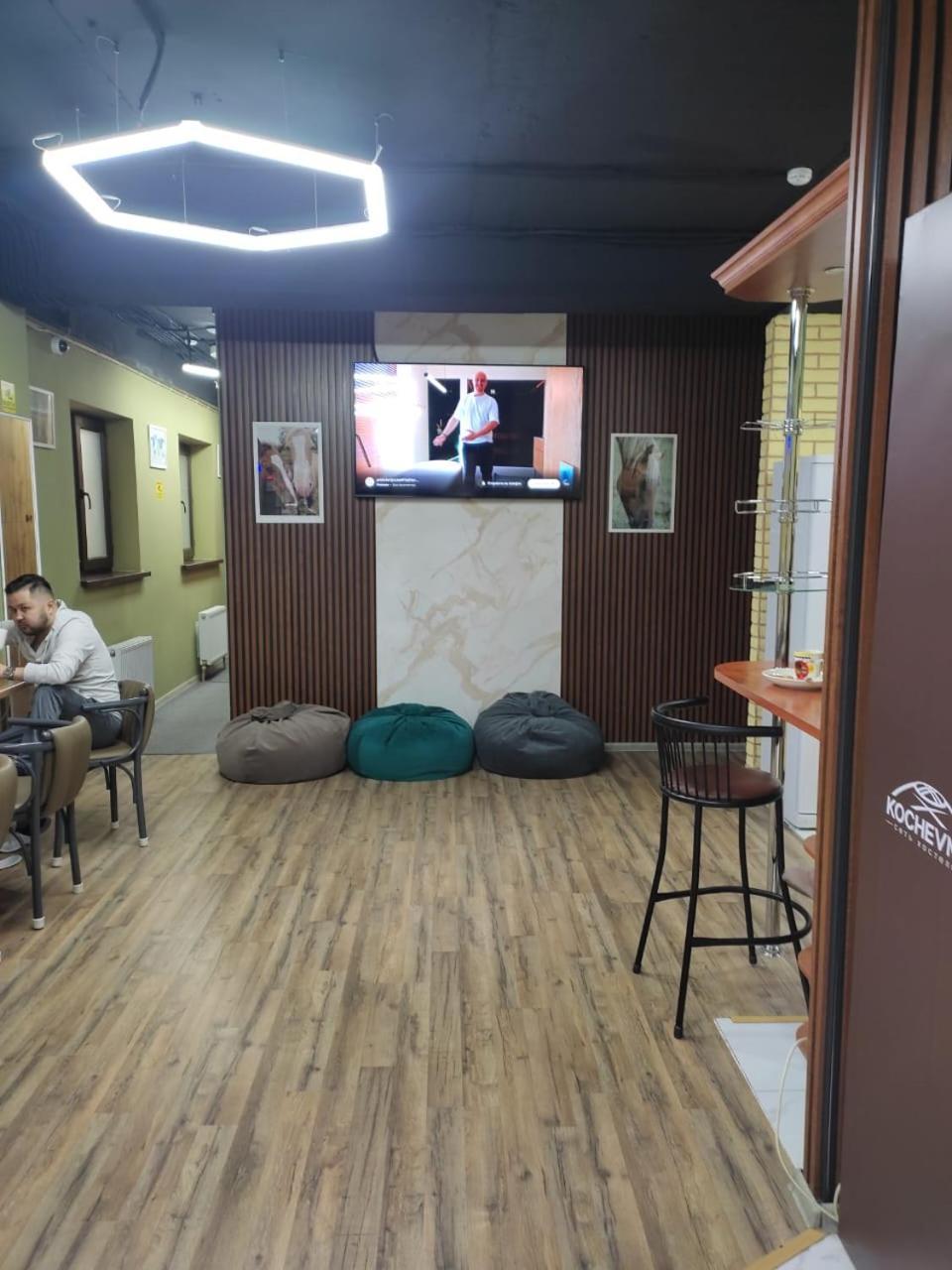 Hostel Kochevnik Capsule Hotel Ałma Ata Zewnętrze zdjęcie